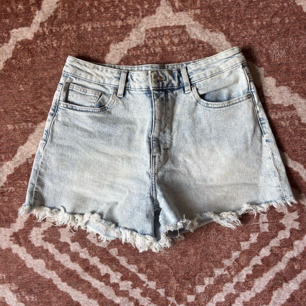 H&M Light Wash Denim Cutoff Shorts - Light Blue